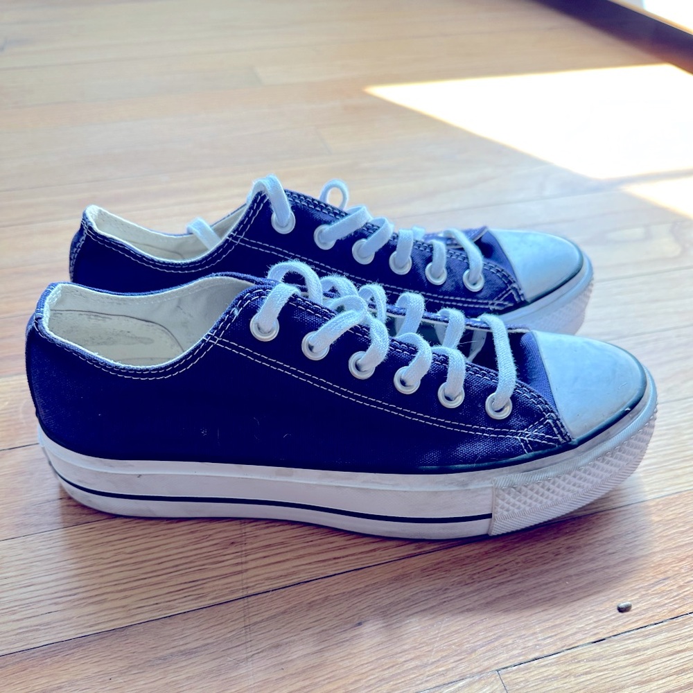 Converse purple platforms